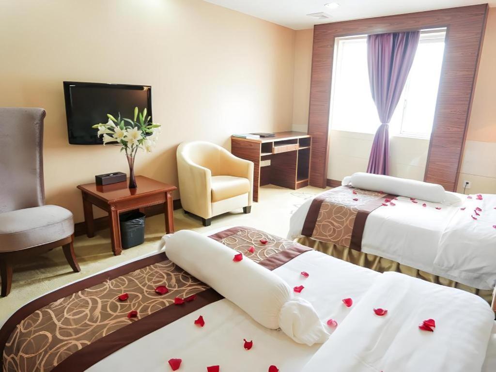 Airport Liwan Hotel Canton Esterno foto