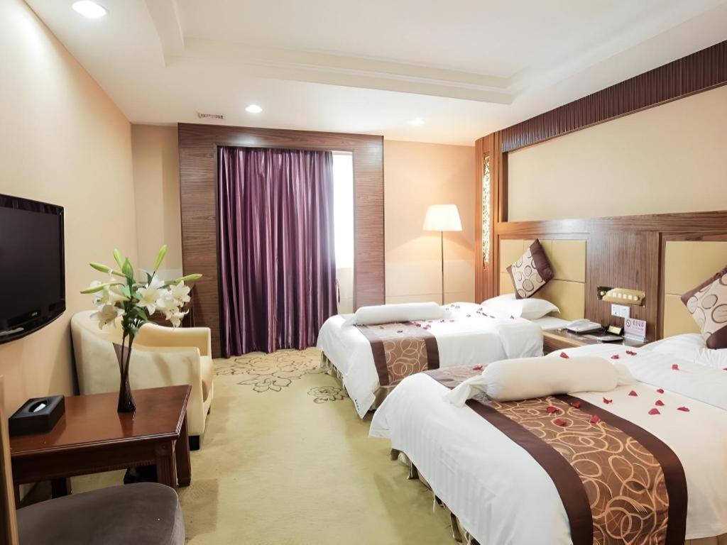 Airport Liwan Hotel Canton Esterno foto