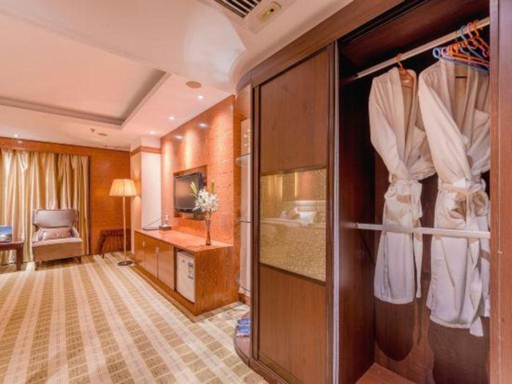 Airport Liwan Hotel Canton Esterno foto