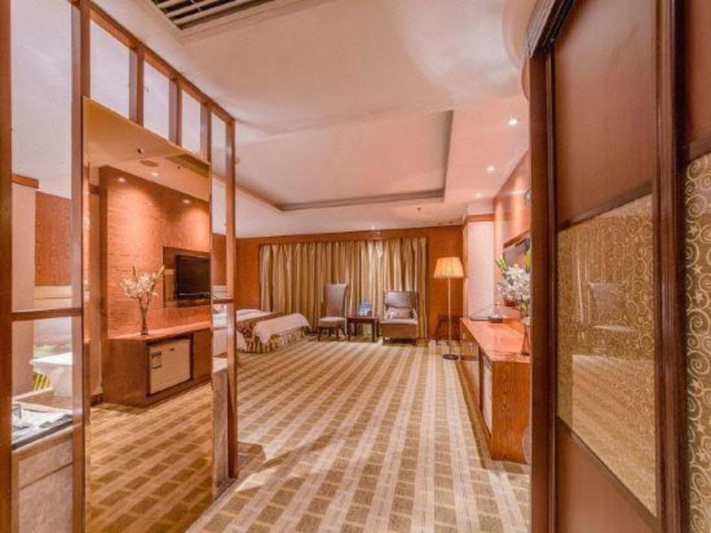 Airport Liwan Hotel Canton Esterno foto