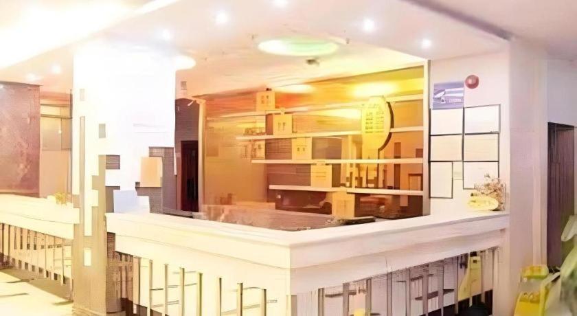 Airport Liwan Hotel Canton Esterno foto