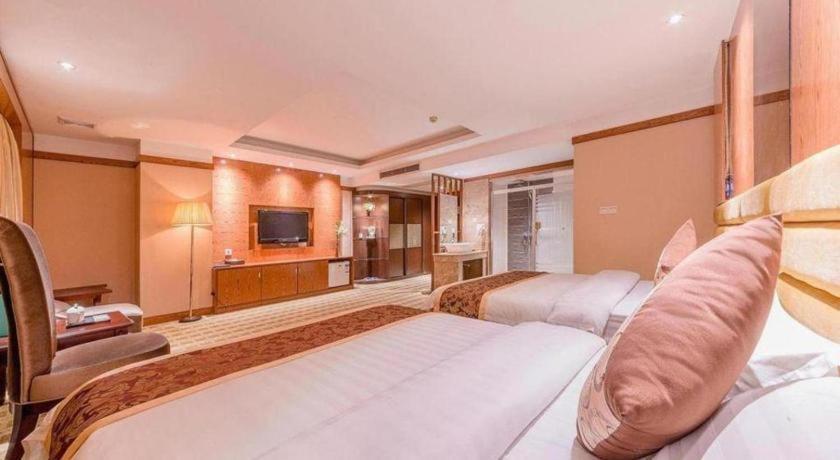 Airport Liwan Hotel Canton Esterno foto