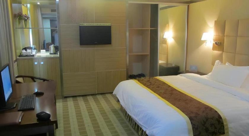 Airport Liwan Hotel Canton Esterno foto