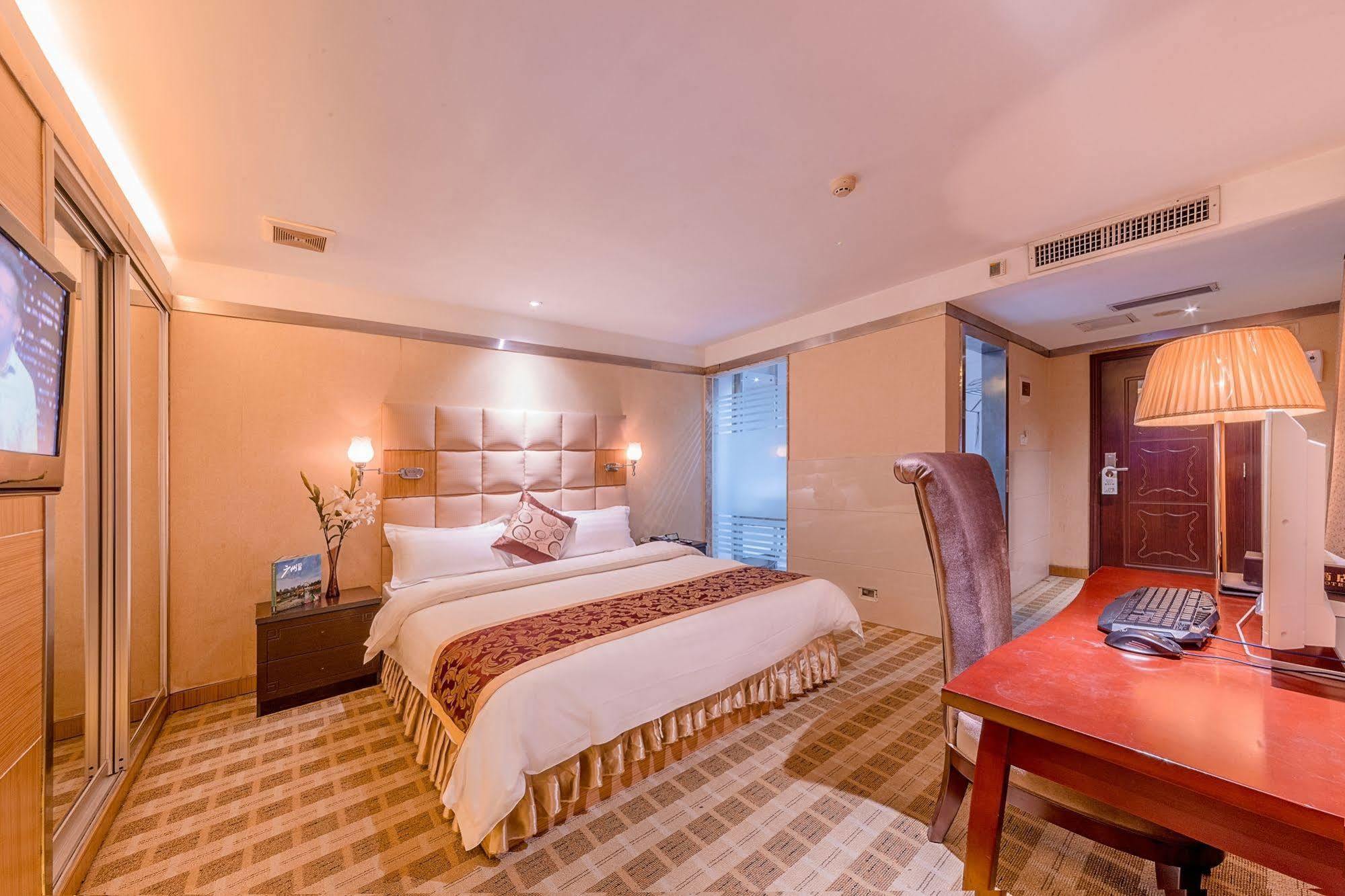 Airport Liwan Hotel Canton Esterno foto